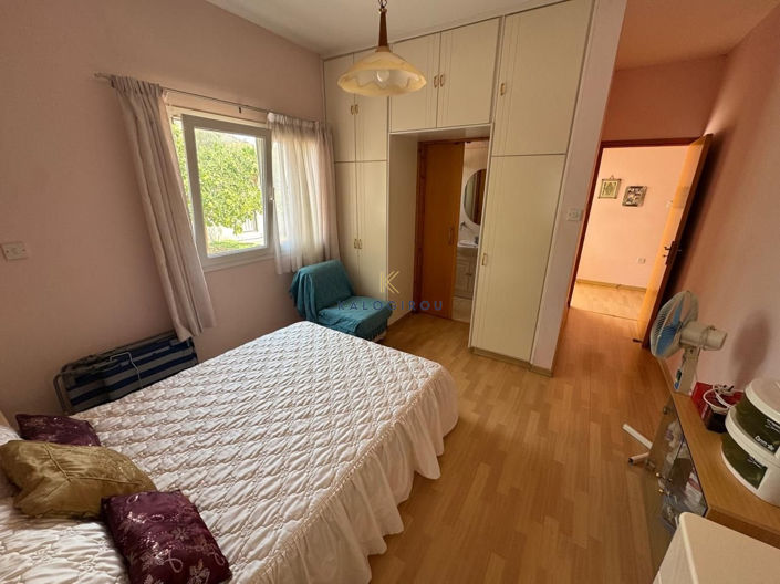 Image No.12-3 Bed House for sale