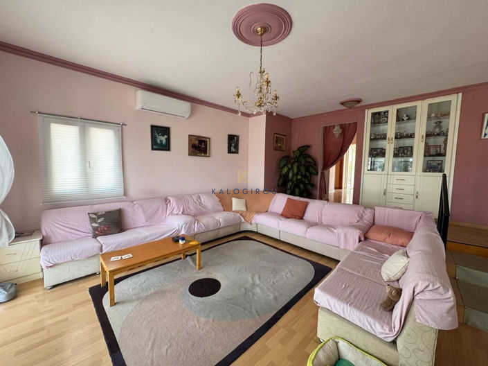 Image No.2-3 Bed House for sale