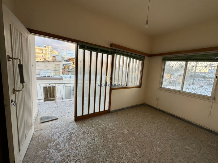 Image No.2-2 Bed House for sale