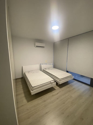 Image No.10-3 Bed House for sale