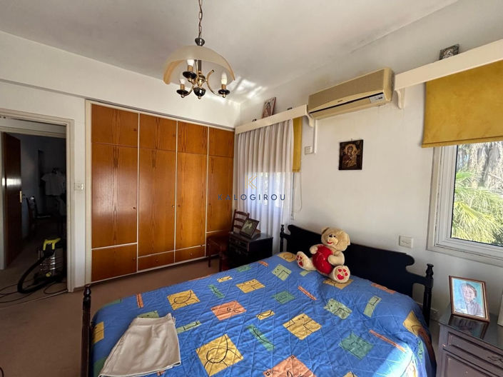 Image No.17-4 Bed House for sale