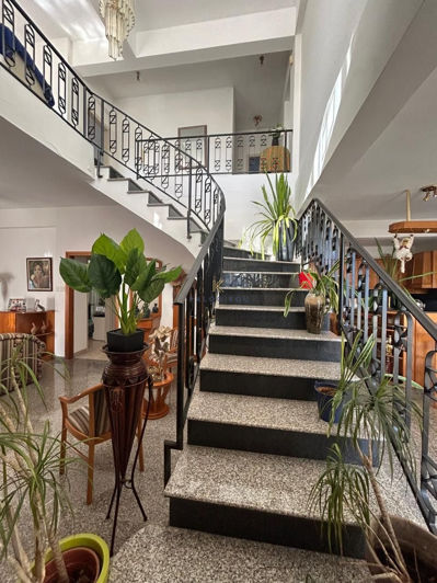 Image No.5-4 Bed House for sale