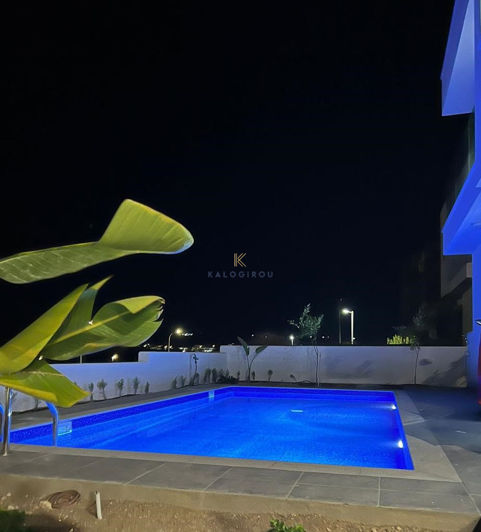 Image No.18-3 Bed House for sale