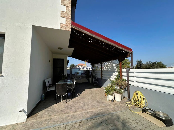 Image No.19-4 Bed House for sale