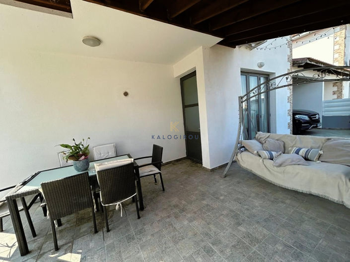 Image No.20-4 Bed House for sale