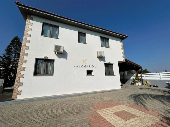 Image No.3-4 Bed House for sale