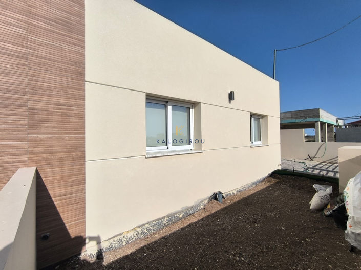 Image No.21-3 Bed House for sale