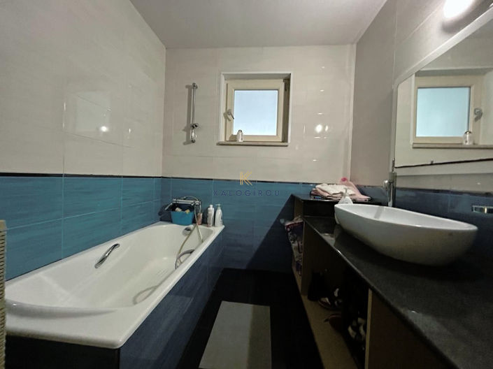 Image No.15-5 Bed House for sale