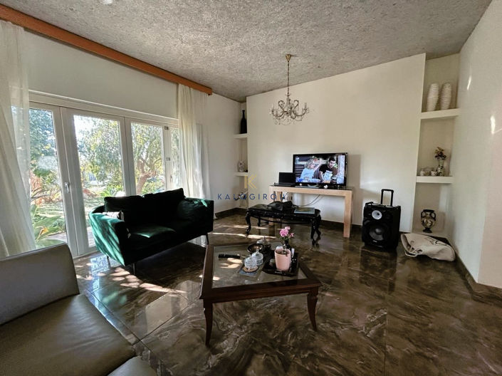 Image No.4-5 Bed House for sale