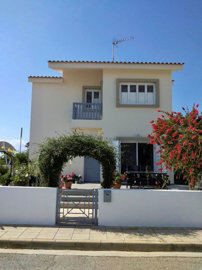 1 - Pervolia, Maison