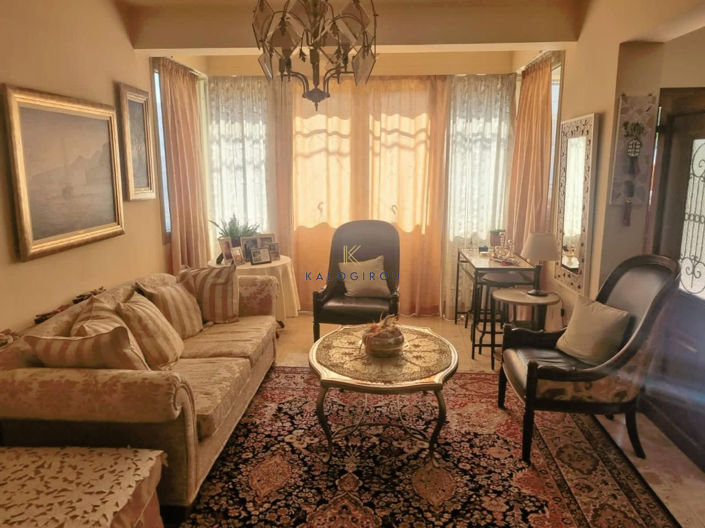 Image No.2-4 Bed House for sale