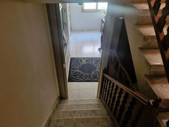 Image No.24-4 Bed House for sale