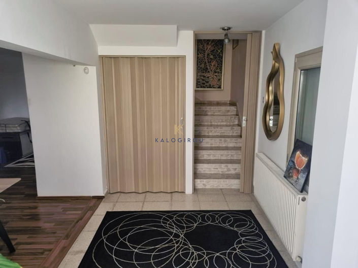 Image No.27-4 Bed House for sale
