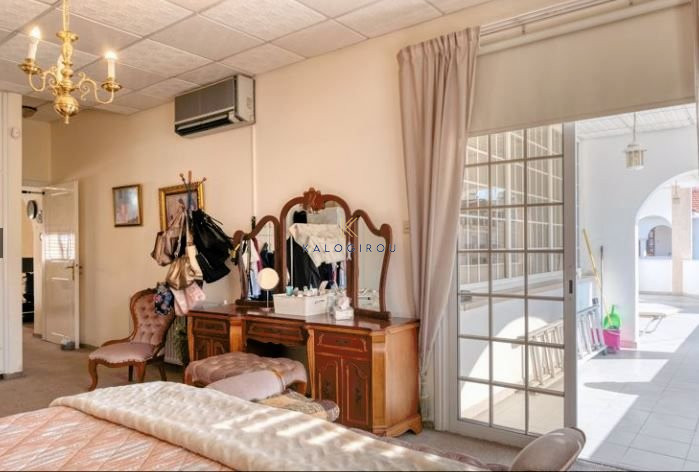 Image No.21-7 Bed House for sale