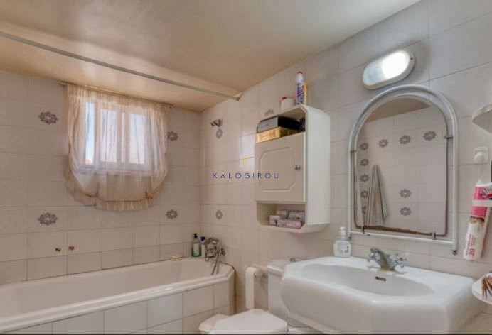 Image No.23-7 Bed House for sale