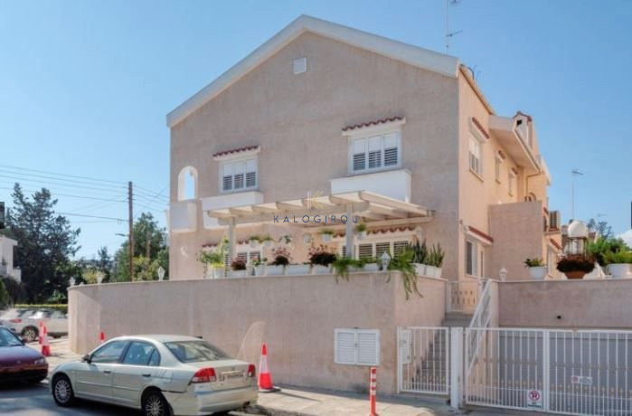 Image No.32-7 Bed House for sale