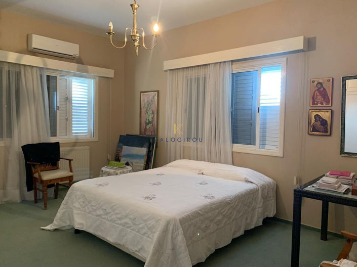 Image No.9-3 Bed House for sale