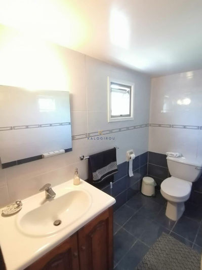 Image No.18-4 Bed House for sale