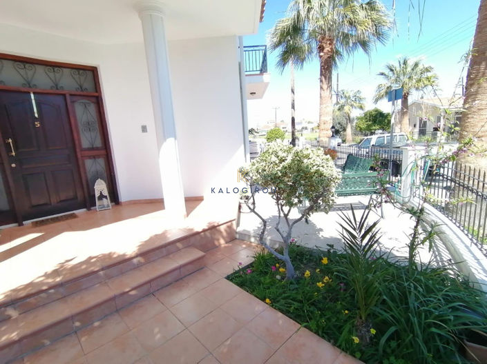 Image No.23-4 Bed House for sale