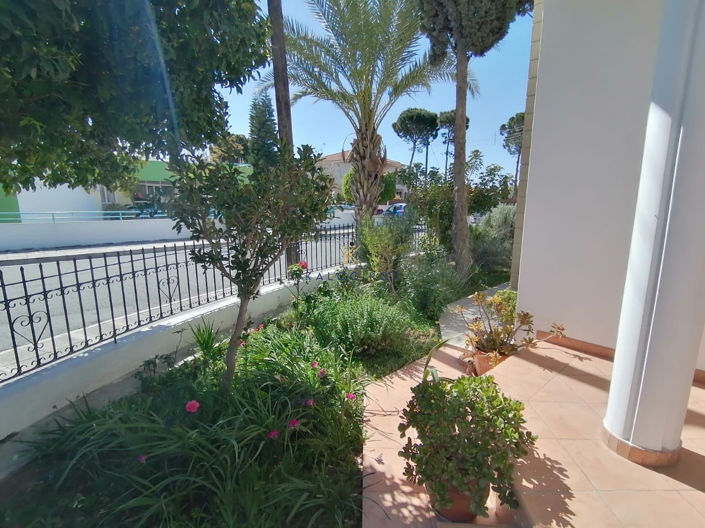 Image No.24-4 Bed House for sale