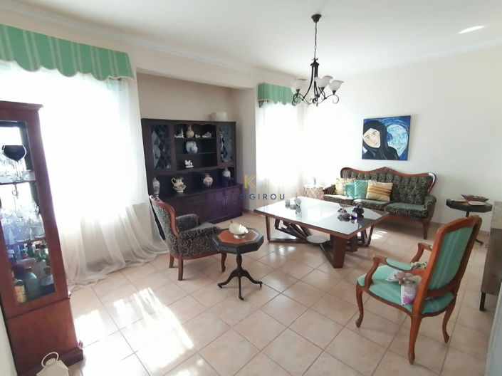 Image No.3-4 Bed House for sale