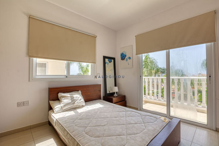 Image No.20-3 Bed House for sale