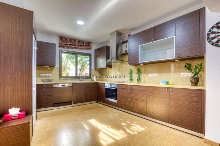Image No.5-3 Bed House for sale