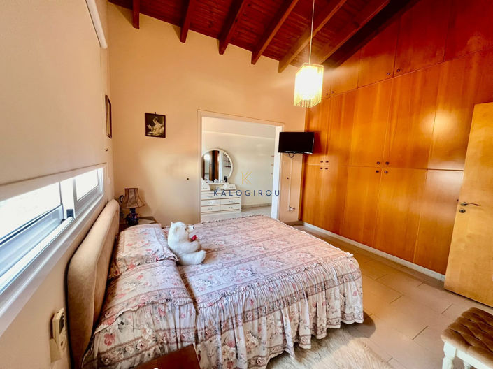 Image No.18-4 Bed House for sale