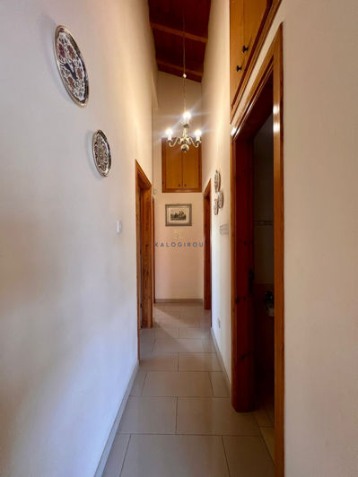 Image No.22-4 Bed House for sale