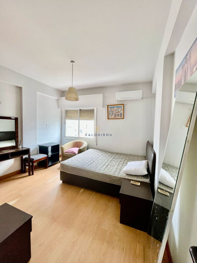 Image No.12-25 Bed Property for sale