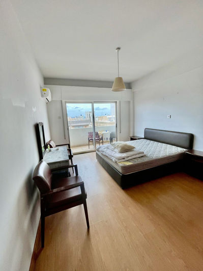 Image No.14-25 Bed Property for sale