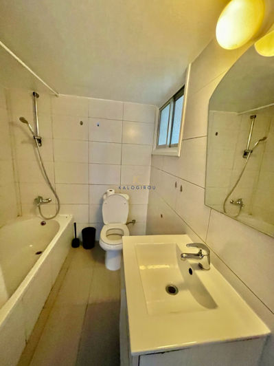 Image No.18-25 Bed Property for sale