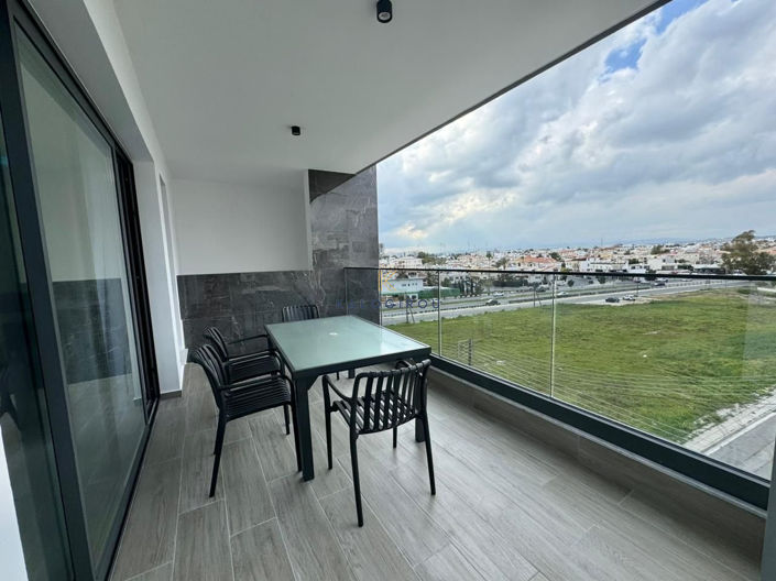 Image No.20-2 Bed Apartment for sale