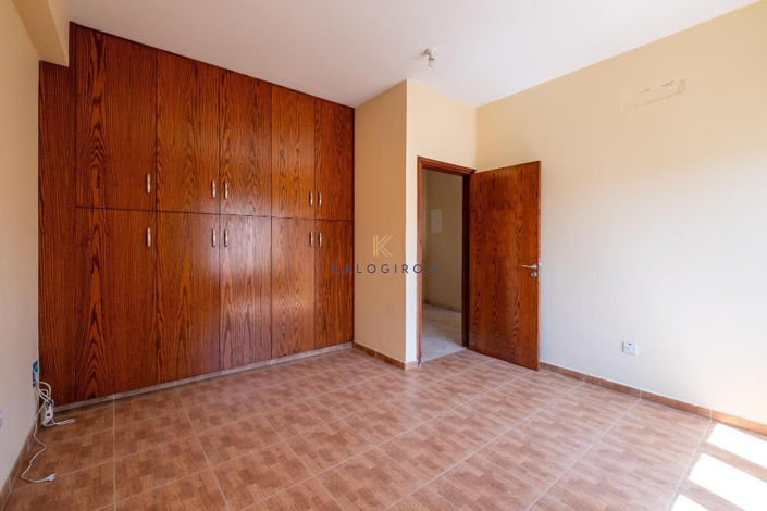 Image No.19-4 Bed House for sale
