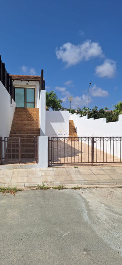 Image No.2-Maison de 3 chambres à vendre à Ayia Napa