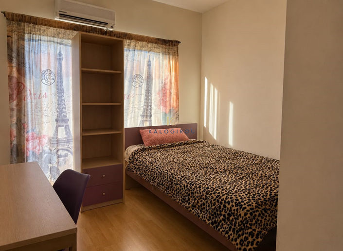 Image No.8-4 Bed House for sale
