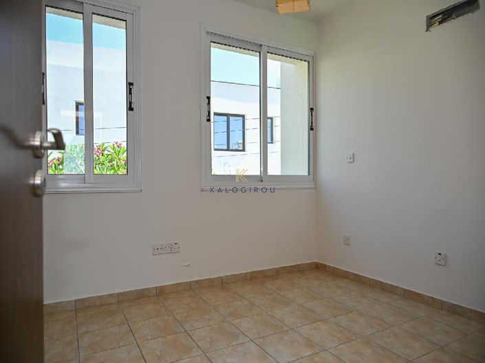 Image No.8-3 Bed Apartment for sale