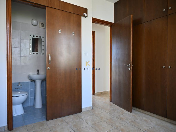 Image No.9-3 Bed Apartment for sale