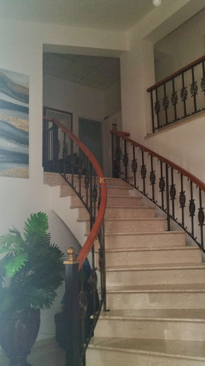 Image No.7-4 Bed House for sale