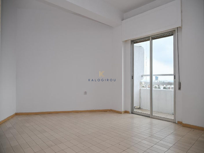 Image No.12-9 Bed Apartment for sale