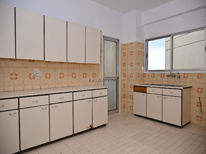 Image No.14-9 Bed Apartment for sale