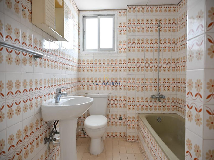 Image No.18-9 Bed Apartment for sale