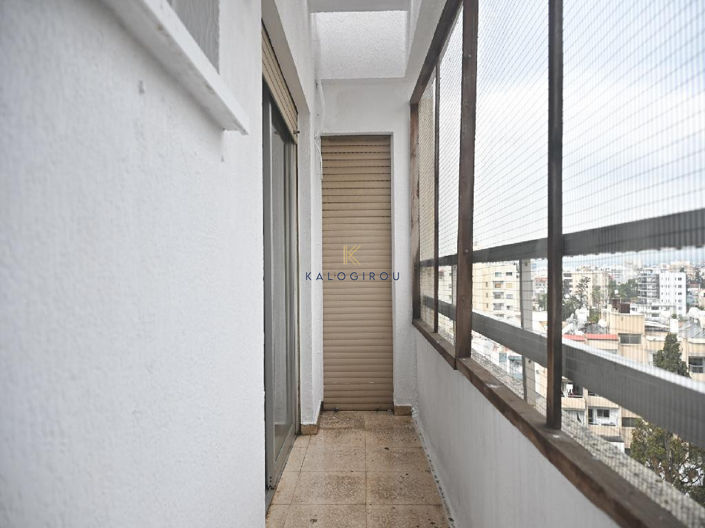 Image No.20-9 Bed Apartment for sale