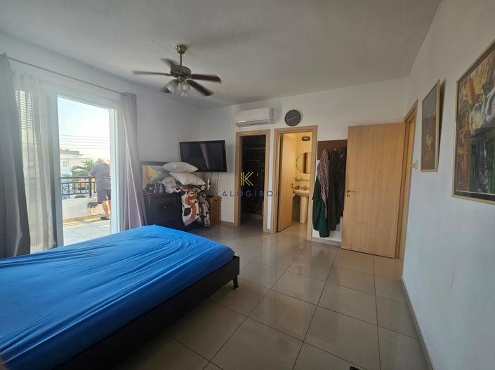 Image No.15-3 Bed House for sale