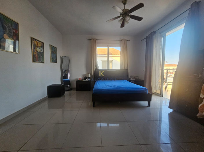 Image No.16-3 Bed House for sale
