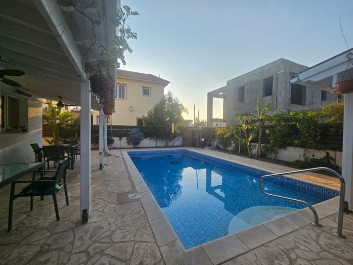 Image No.24-3 Bed House for sale