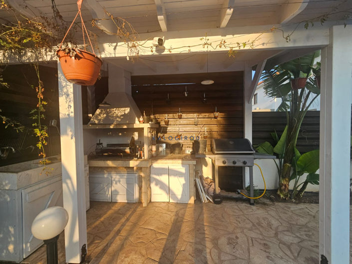Image No.25-3 Bed House for sale