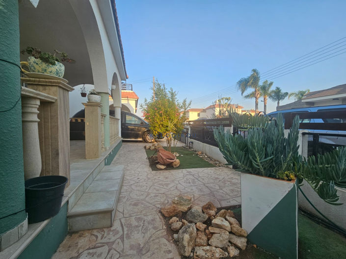 Image No.26-3 Bed House for sale
