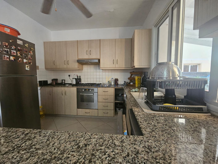 Image No.4-3 Bed House for sale
