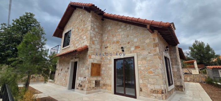 Image No.15-4 Bed House for sale